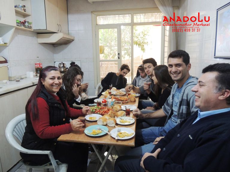 Anadolu Güzel Sanatlarda Karakalem Çizim Atölyesi Çukurovada