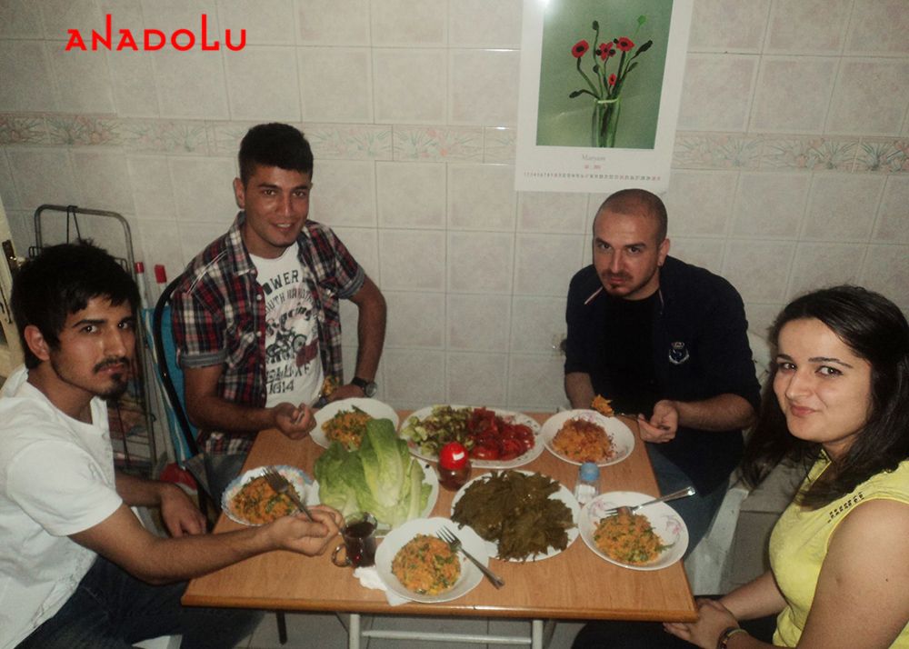 Güzel Sanatlar Fakültelerine Hazırlık Kursları Yemeği Çukurovada